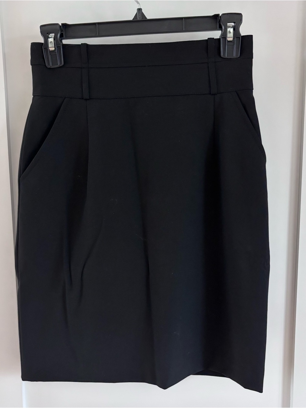 Classic Black Women's Pencil Skirt with Pockets